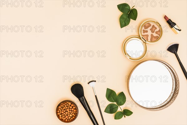 Mirror face powder ball compact powder with lipstick makeup brushes