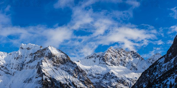 Mountain panorama in winter from Untere Lugenalpe