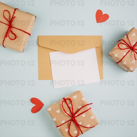 Paper with small gift boxes table