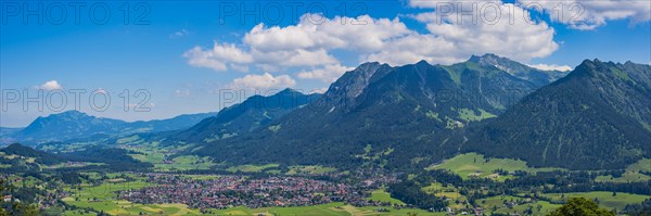 Mountain panorama from southwest on Oberstdorf