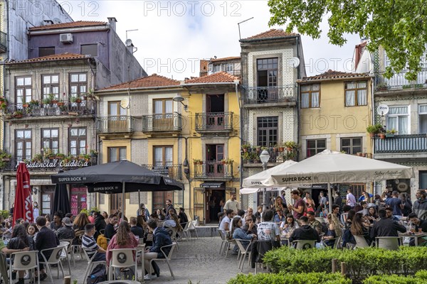 Street cafe and bar in the historic old town in Porto