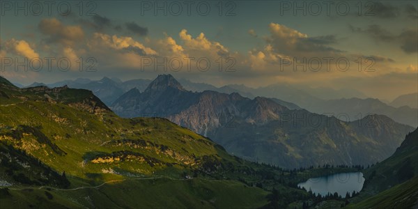 Panorama from the Zeigersattel to the Seealpsee