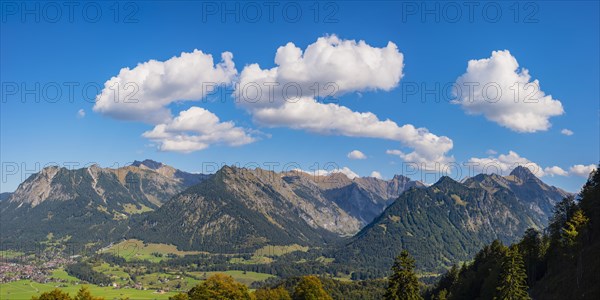 Mountain panorama from southwest on Oberstdorf