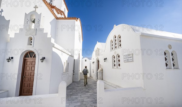 Chapel of Agios Antonios and Greek Orthodox Church of Metamorfosi Sotiros