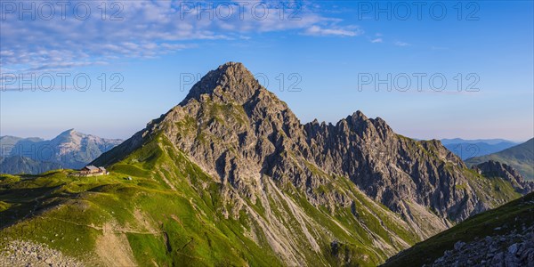 Fiderepasshuette and Hammerspitze