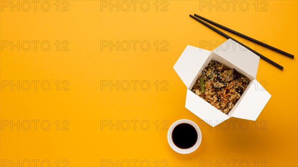 Copy space with cooked chinese dish