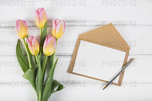 Frame letter bouquet tulips