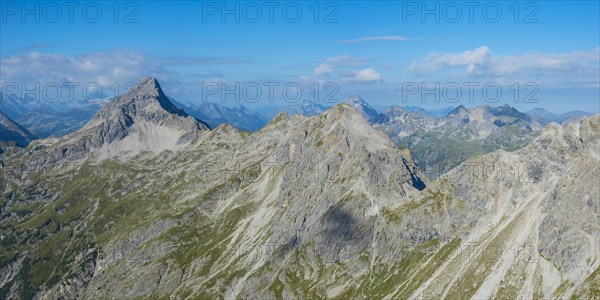 Panorama from Heilbronner Weg to Biberkopf