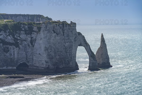 Porte d'Aval chalk cliffs and Aiguille of Etretat