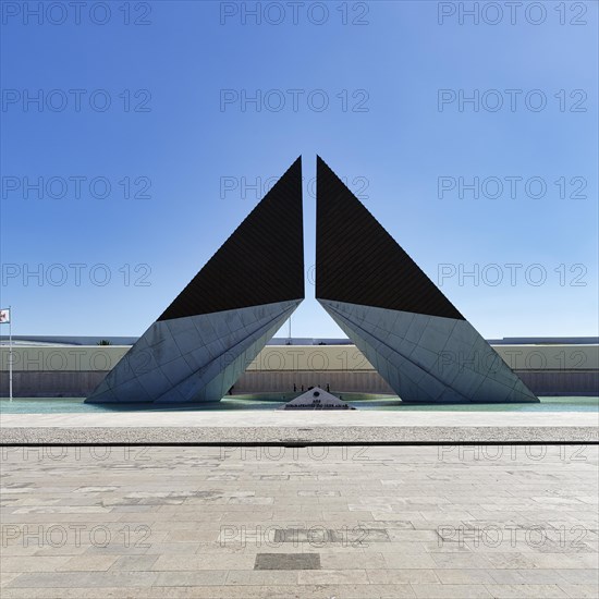 Monument to the memory of the fallen Portuguese soldiers from overseas