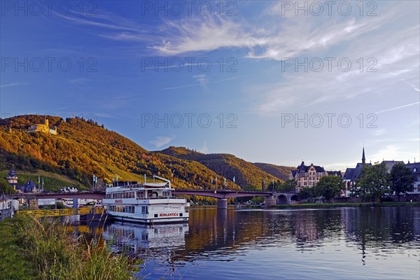 The Moselle with Landshut Castle in the evening light