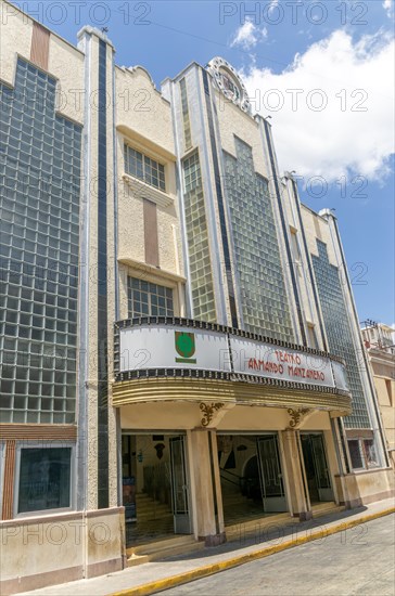 Teatro Armando Manzanero theatre building