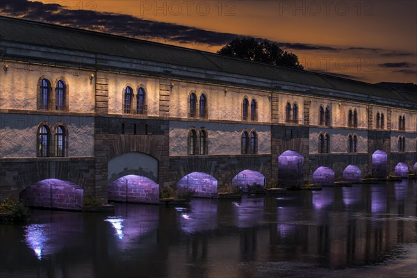 Illumination at sunset of the Barrage Vauban