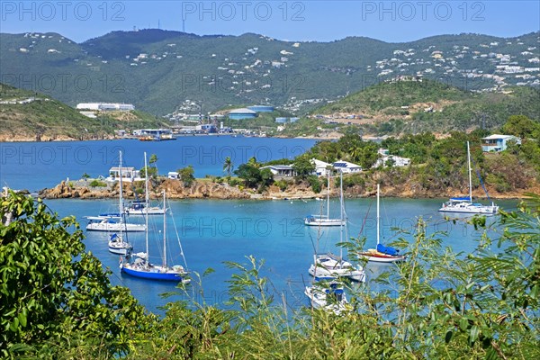 Sailing boats anchored in sheltered Druif Bay at Water Island