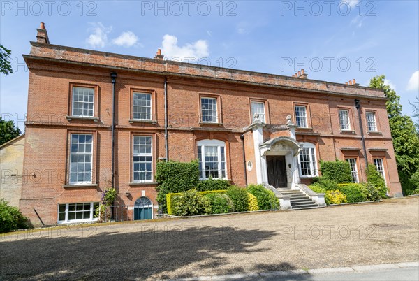 Red brick Georgian house