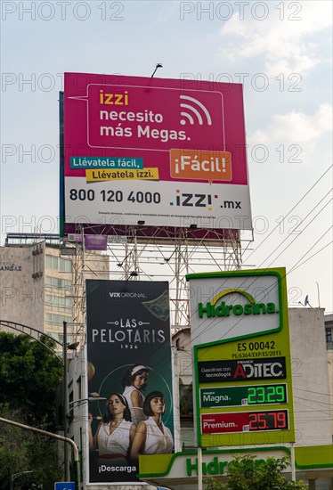 Advertising billboards and Hidrosna petrol station sign