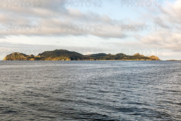 Saint Martin or South island