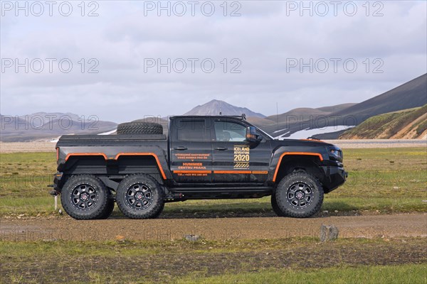 SUV from Hummer Centru Praha