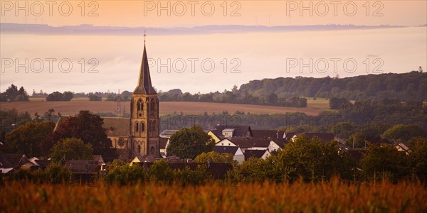 The church of St. Servatius at sunrise