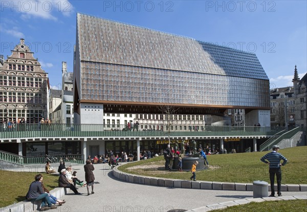 The modern Gentse Stadshal