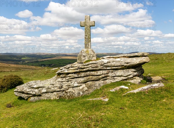 War remembrance monument Cave-Penney Memorial cross 1918