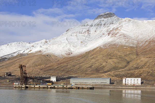 View over Pyramiden