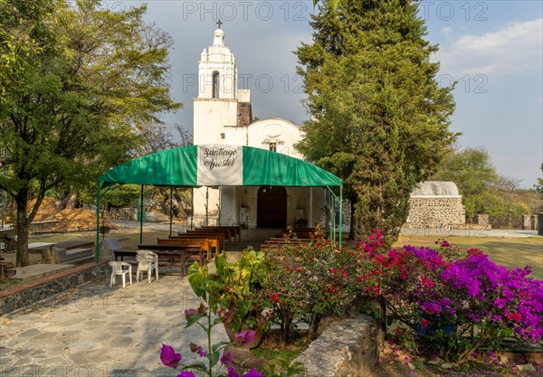 Church of Iglesia de Santiago Apostol