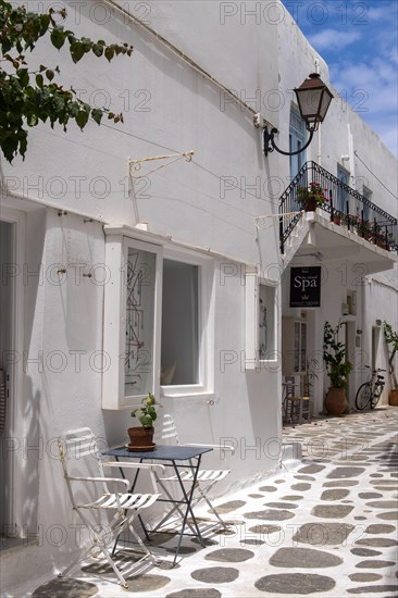 Alley in the old town of Parikia