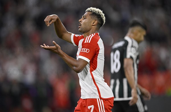 Goal celebration Serge Gnabry FC Bayern Munich FCB