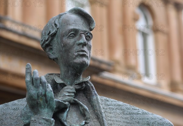 Ronan Gillespie's statue of the famous Irish poet and writer W.B. Yeats. Sligo