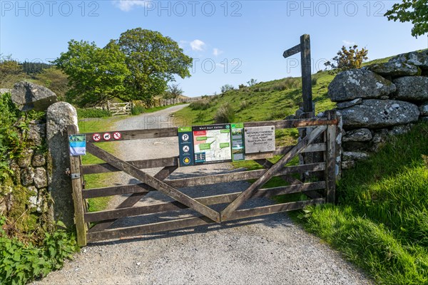 West Dart valley gate at start of walk