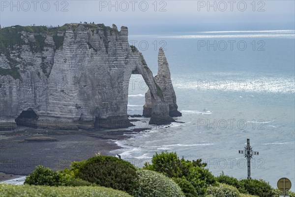 Porte d'Aval chalk cliffs and Aiguille of Etretat