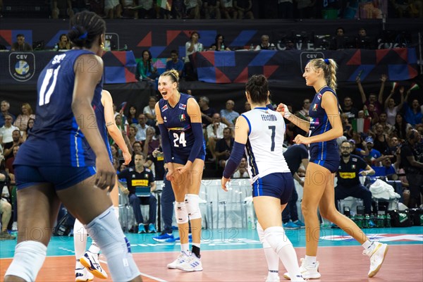 Ekaterina ANTROPOVA Italy in the middle celebrates a point win with teammatesVolleyball