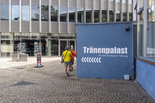 Traenenpalast