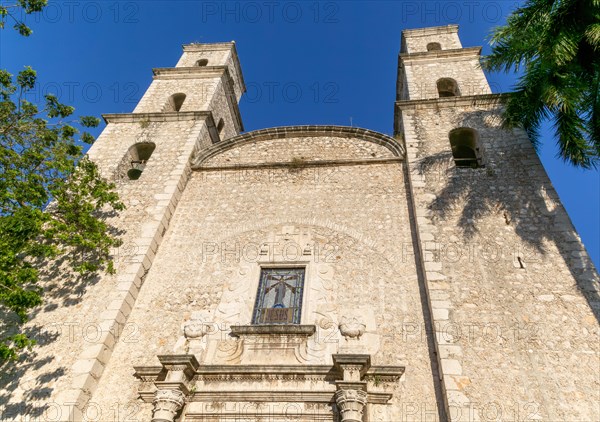 Towers of church of Iglesia de Jesus