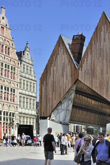 The modern Gentse Stadshal