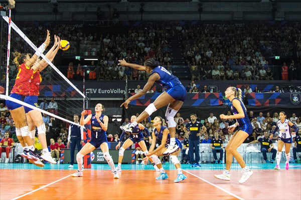 Miriam SYLLA Italy on the attack