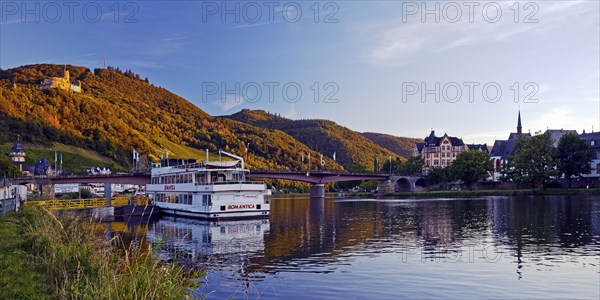 The Moselle with Landshut Castle in the evening light