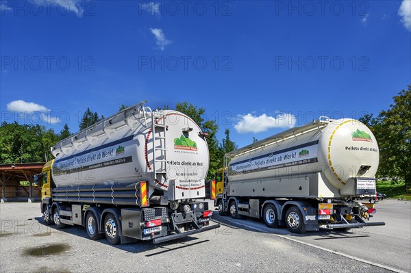 Tanker for pellets