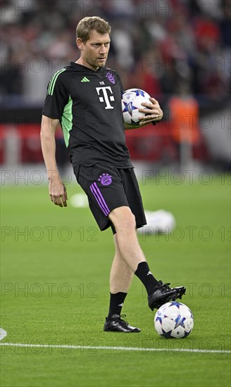 Goalkeeper Coach Michael Rechner FC Bayern Munich FCB on the ball