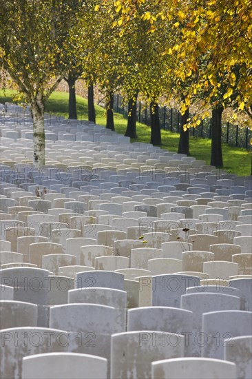 Hooge Crater Cemetery