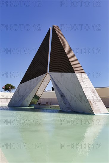 Monument to the memory of the fallen Portuguese soldiers from overseas