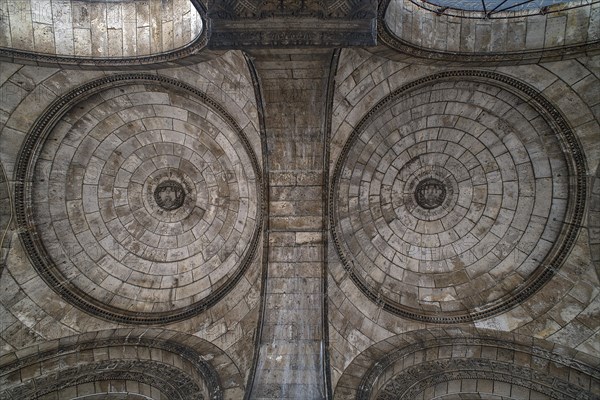 Vault in the vestibule of the Sacre-Coeur Basilica