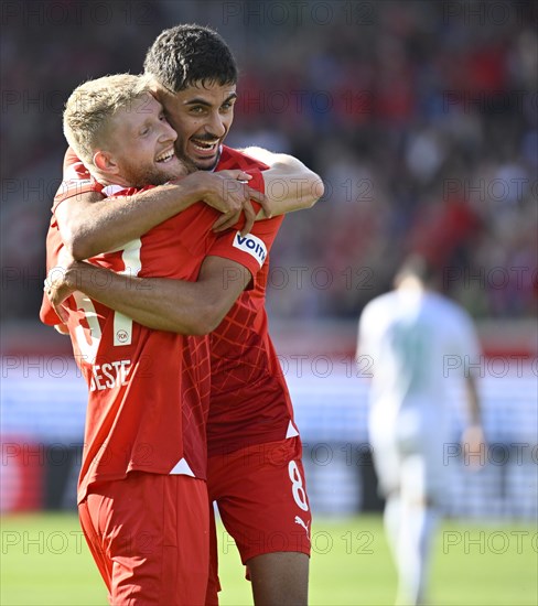 Goal celebration Jan-Niklas Beste 1. FC Heidenheim 1846 FCH