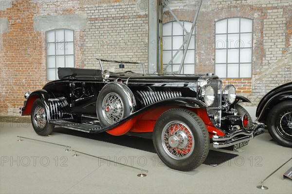 Duesenberg Model J Convertible Coupe by Murphy