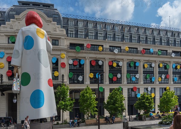 Gigantic advertising figure by Japanese artist Yayoi Kusama