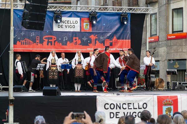 Display of Balka folk dancing and music