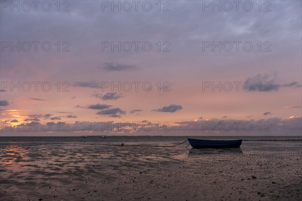 Sunset on the beach of Utersum