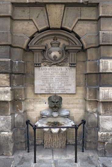 Fountain and memorial plaque to Louis XVI 1754-1793