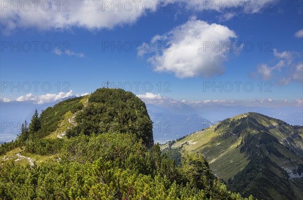 Hiking trail to the summit of the Schmittenstein zum Schlenken